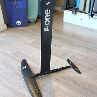 FOIL   F-ONE   SK8   850 COMPLETO ( 2ªMANO)