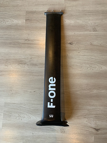 MASTIL   F-ONE   85% CARBONO  (2ªMANO)