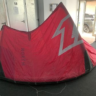 NORTH CARVE  11M  2022 (2ªMANO)