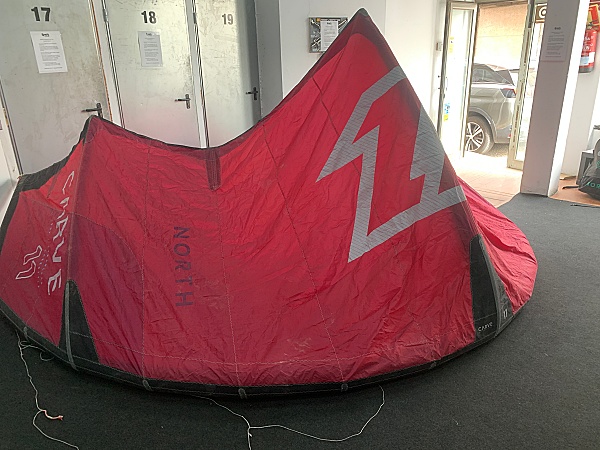 NORTH CARVE  11M  2022 (2ªMANO)